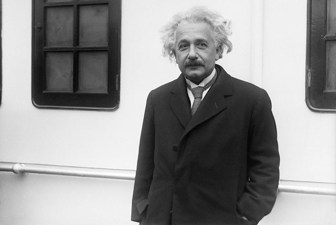 Albert Einstein Biography, Net Worth, Age, Height, Weight, Girlfriend